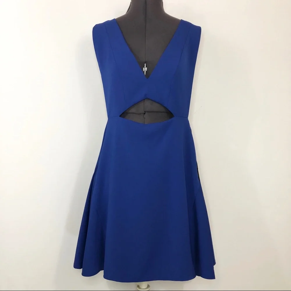 NBD NWT Women’s Sexi Royal Blue Mini‎ Cut Out Dress M